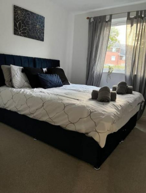 Cozy 2bed apartment w/ parking